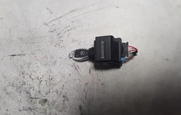 Mercedes-Benz E W211 Ignition lock 2115452308