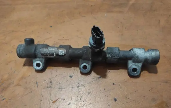 Renault Trafic II (X83) Fuel main line pipe 011729J1 0445214258 175215697R
