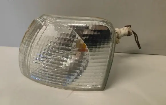 Volkswagen PASSAT B5 Front indicator light