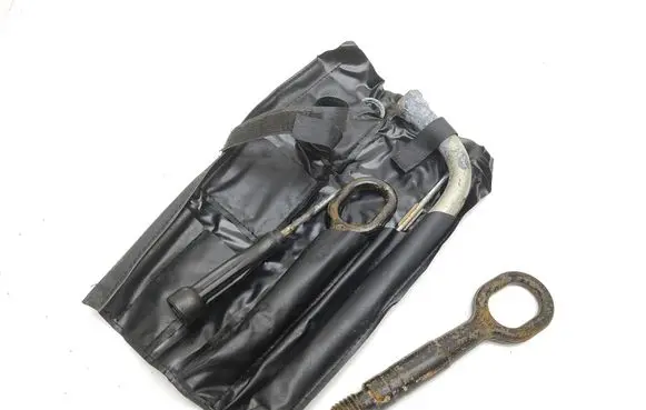 Audi A3 S3 8V Tool set 