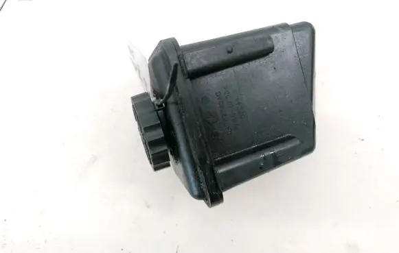 Dodge Magnum Power steering fluid tank/reservoir 04782345AC 62244