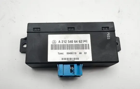 Mercedes-Benz E W212 Air suspension control unit module (rear) A2125406462