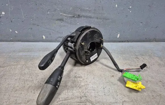 Mercedes-Benz E W211 Steering angle sensor 0305459732