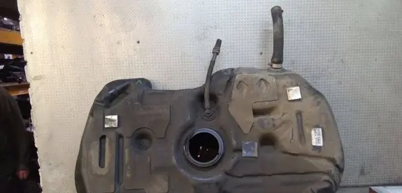 Toyota Verso Fuel tank 770010F030