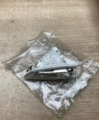 Opel Astra J Front fender indicator light 13491089 2BM010137