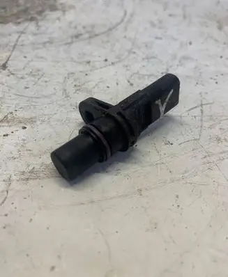 Audi A4 S4 B9 Camshaft speed sensor 04l907601