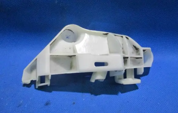 Toyota Verso-S Rear bumper mounting bracket 5256252050