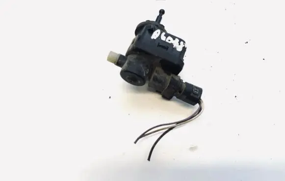 Renault Clio II Headlight level adjustment motor 7700420737