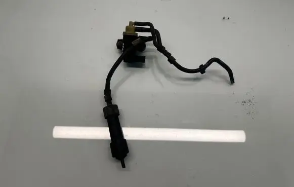Volkswagen Golf VI Turbo solenoid valve 1k0906627b