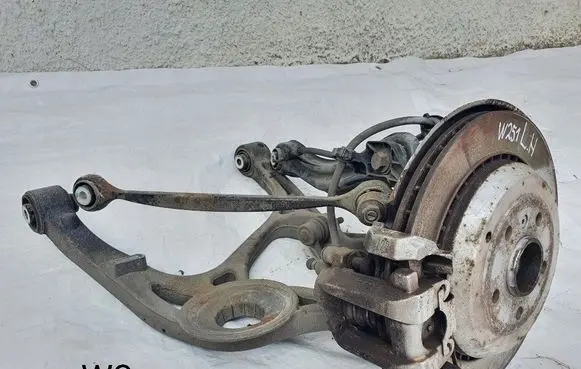 Mercedes-Benz R W251 Rear control arm