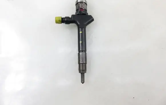 Mazda 5 Fuel injector RF7J13H50