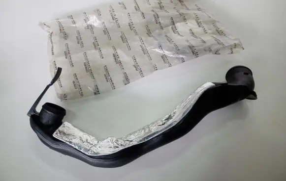 Citroen C4 II Picasso Intercooler hose/pipe 9637697680