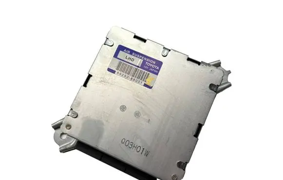 Lexus RX 330 - 350 - 400H Air suspension control unit module (rear) 8929348021