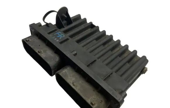 Coolant fan relay