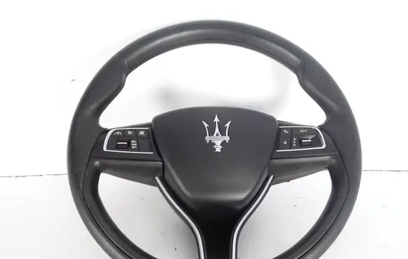 Maserati Levante Steering wheel airbag