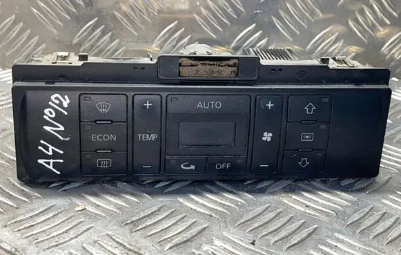 Audi A4 S4 B5 8D Climate control unit 8d0820043m