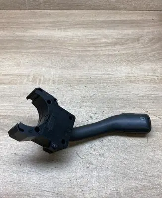 Volkswagen Golf IV Wiper control stalk 