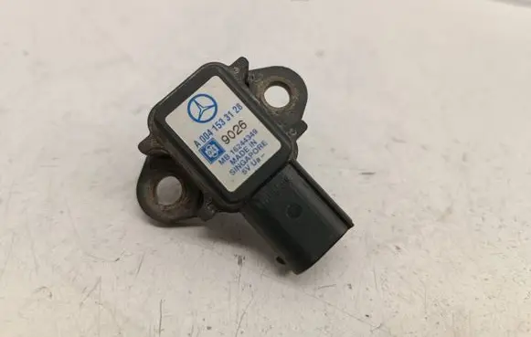 Mercedes-Benz Vaneo W414 Air pressure sensor A0041533128 16244349 0041533128