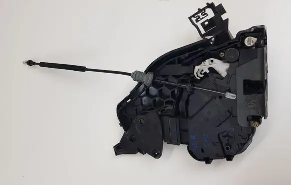 Volvo S40 Rear door lock 30753673 30699112