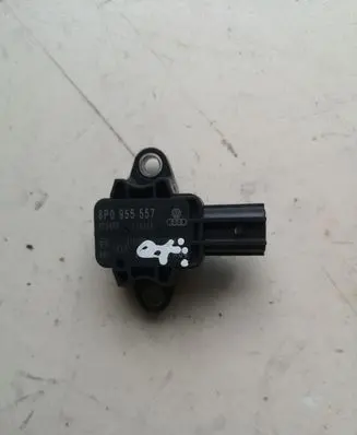 Seat Exeo (3R) Airbag deployment crash/impact sensor 8P0955557