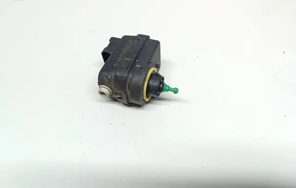 Renault Master II Headlight level adjustment motor 7700840141