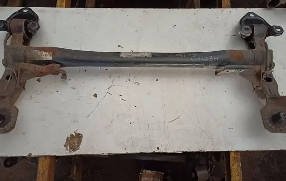 Opel Meriva B Rear axle beam 