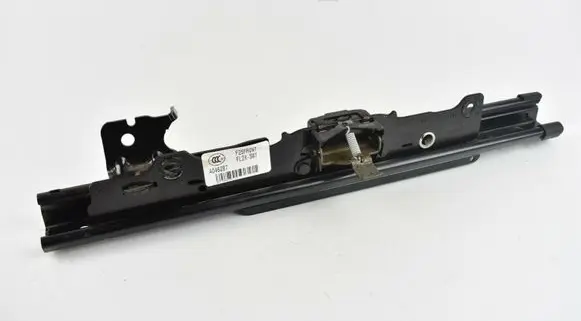 BMW X4 F26 Front passenger seat rail FL2xSM1