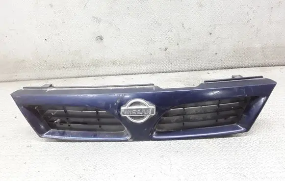 Nissan Almera Front bumper upper radiator grill 623100N000