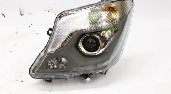 Mercedes-Benz Sprinter W906 Headlight/headlamp 1EJ011030-31