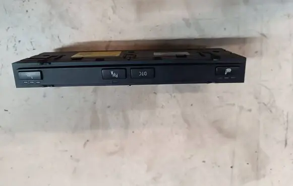 BMW 5 E60 E61 Seat heating switch 6952479