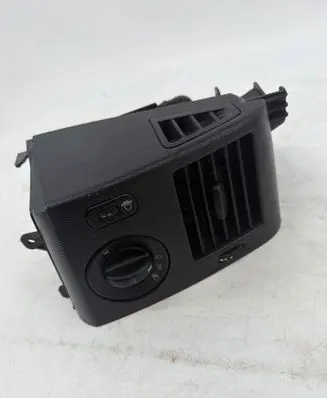 Mercedes-Benz Sprinter W906 Light switch 9068300454