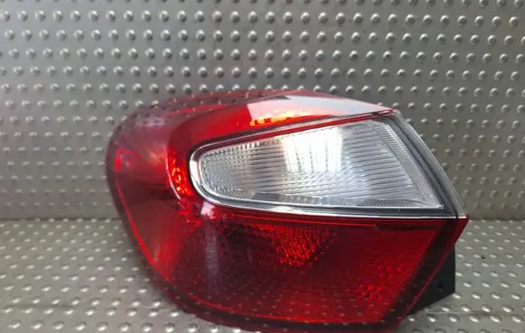 Hyundai i10 Rear/tail lights S27725495 92401K7000