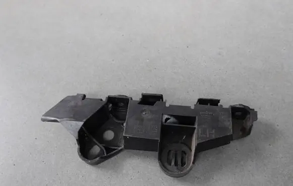 Opel Corsa E Rear bumper mounting bracket 39003564 475498858