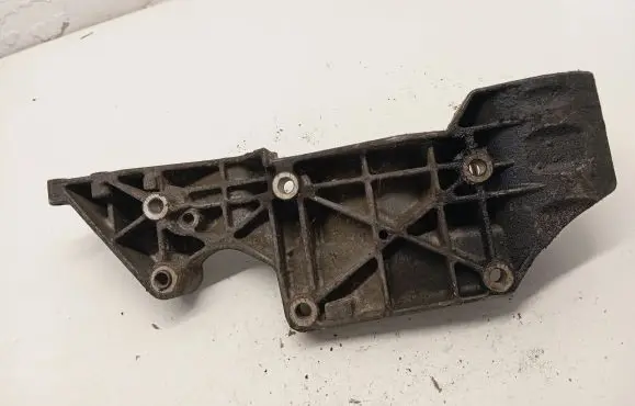 Volkswagen Transporter - Caravelle T5 Engine mounting bracket 045903143C 20131 ALS112C0
