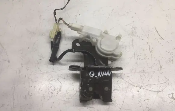 Mazda 3 I Tailgate/trunk/boot lock/catch/latch B6701