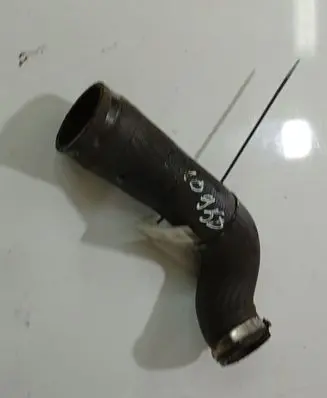 Opel Zafira A Engine coolant pipe/hose 