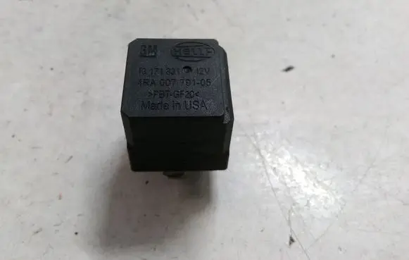 Opel Zafira B Other relay 13171831