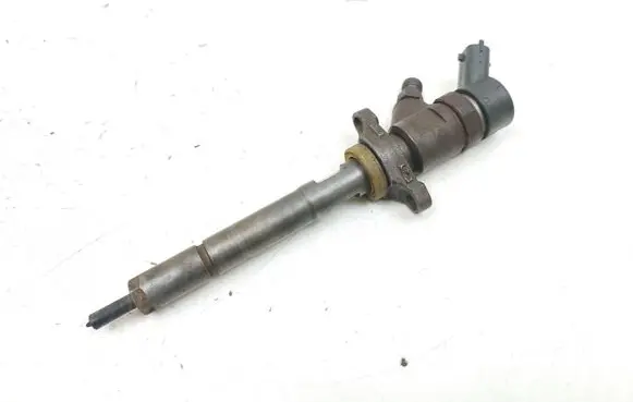 Fuel injector