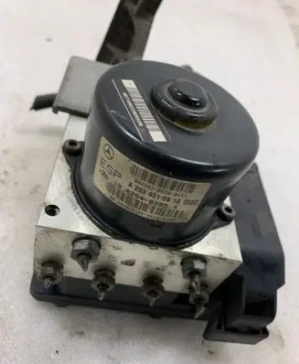 Mercedes-Benz C W203 ABS Pump A2095452532 00002128E2 W323C26A53