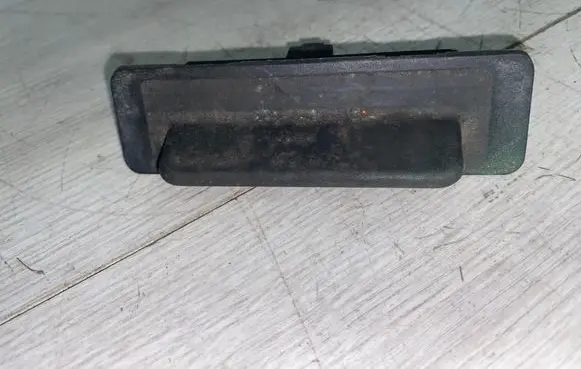 Renault Laguna II Tailgate/trunk/boot exterior handle 8200002007