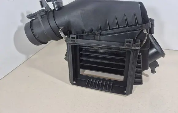 Mercedes-Benz B W246 W242 Air filter box A6450900001 00271 4012264E