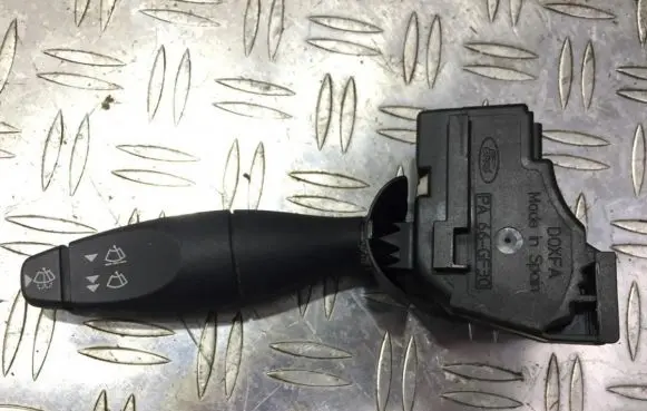 Ford Focus Wiper control stalk 98ag17a553cc