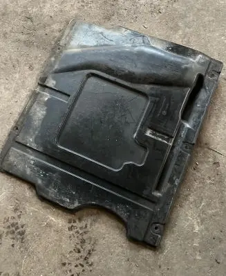 Audi A4 S4 B7 8E 8H Engine splash shield/under tray 4A0863822R