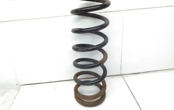 Toyota Corolla Verso AR10 Rear coil spring