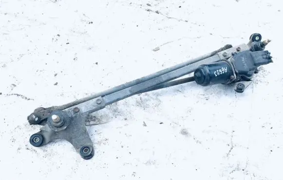 Honda CR-V Front wiper linkage and motor