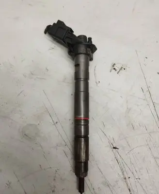 Audi A6 S6 C6 4F Fuel injector 0986435 3881582