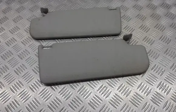 Volkswagen Golf Plus Sun visor