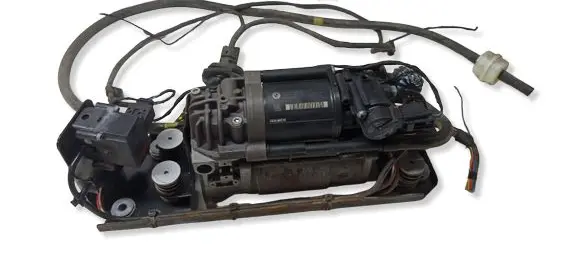 BMW 5 GT F07 Air suspension compressor/pump 6794465