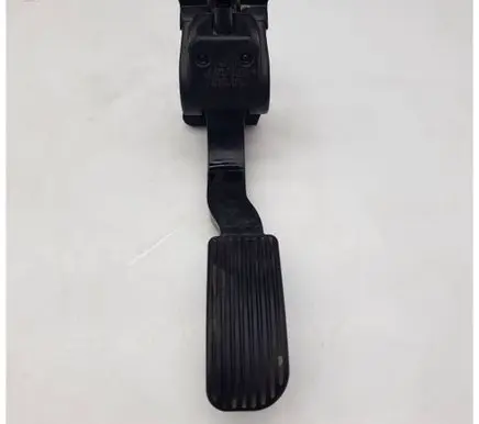 Mercedes-Benz Sprinter W906 Accelerator throttle pedal 0280755023 A9063000404