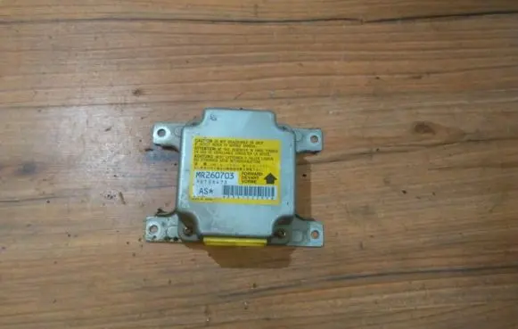 Mitsubishi Lancer Airbag control unit/module mr260703 x6t39473